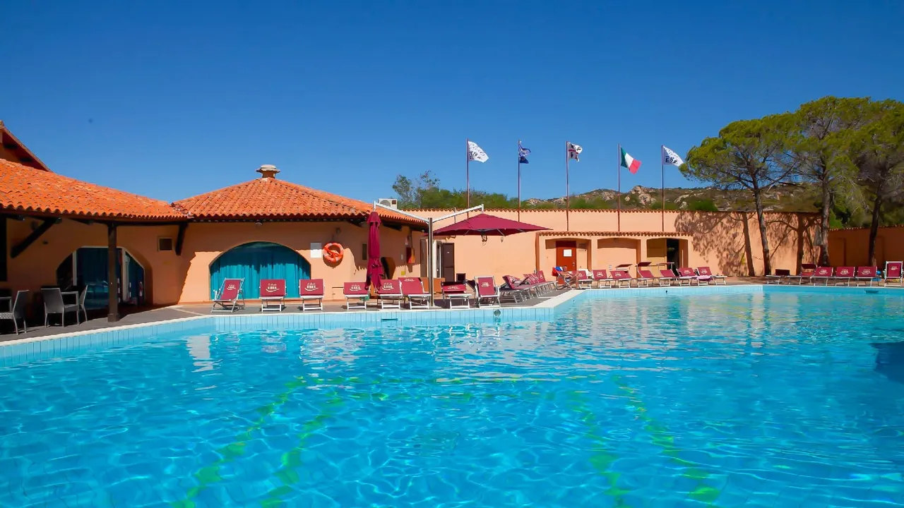 Club Esse Cala Bitta — Baia Sardinia