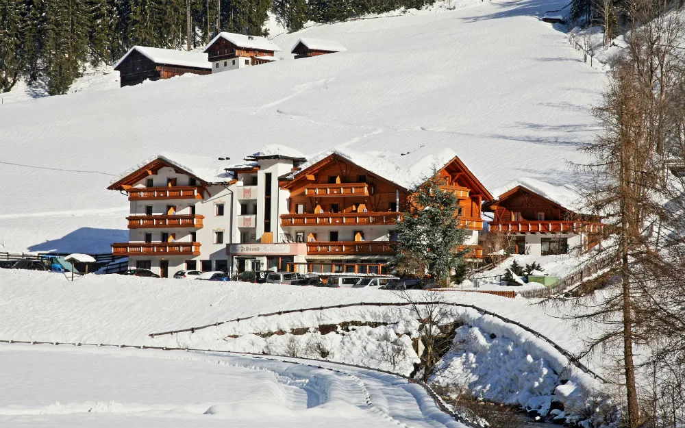 Aktivhotel Feldrand — Sarentino