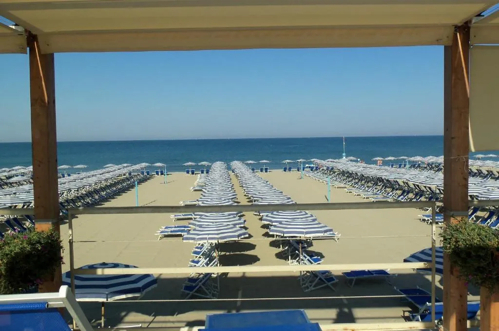 Grand Hotel Continental Tirrenia - Gallery 4