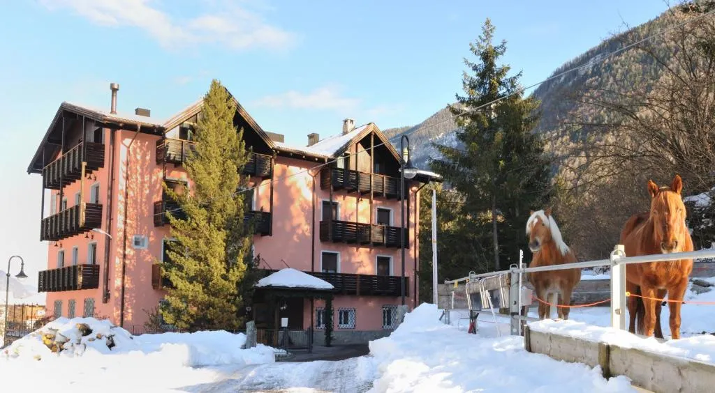 Park Hotel Bellevue Dimaro — Dimaro