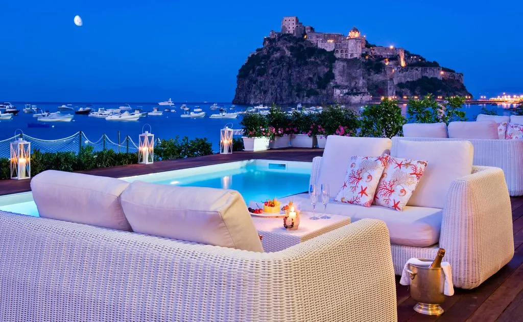 Hotel Miramare e Castello — Ischia Porto - Ponte