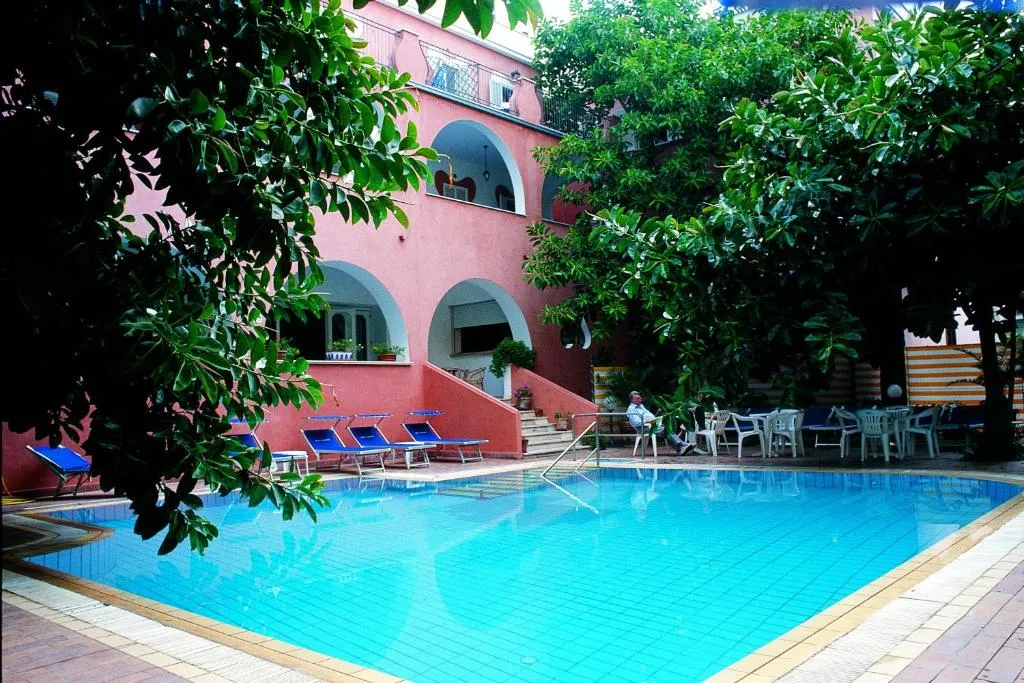Hotel Oriente Ischia — Ischia Porto - Ponte